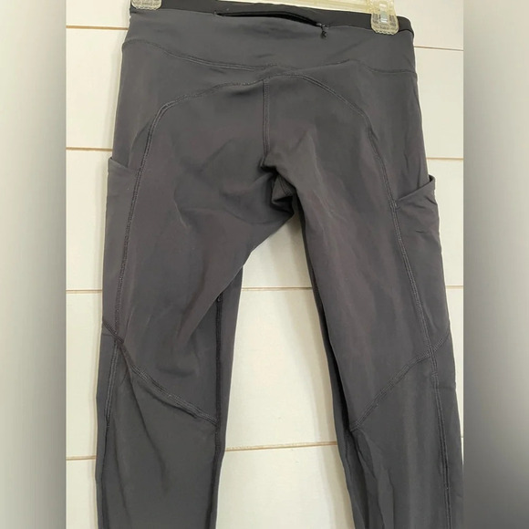 Lululemon Run Smoothly Legging - Picture 7 of 7